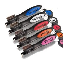 CaddiesShack Frogger Golf BrushPro Retractable Golf Club Brush With Groove Cleaner